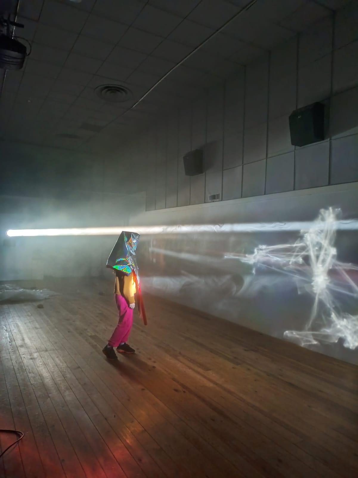 ‘Artefactos para mirar el sol’, creación de dispositivos solares