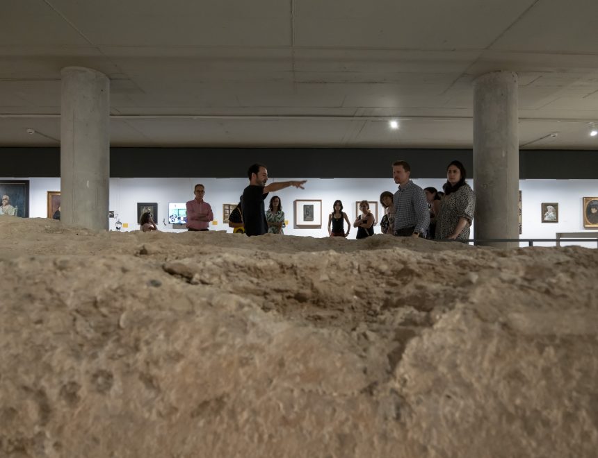 ‘El IVAM encontrado’. Un paseo a la muralla medieval con José Ferrandis
