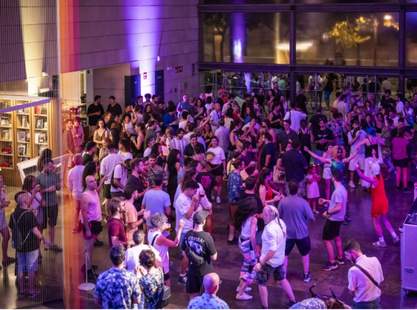 Festa d’inauguració de l’exposició ‘La Col·lecció de l’IVAM fins hui’ i sessió DJ amb Mario Ballester