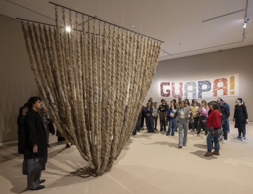 Recorridos comentados a las mujeres que habitan el IVAM, con Blanca de la Torre, y Kristine Guzmán. Programación especial por el Dia Internacional de los Museos